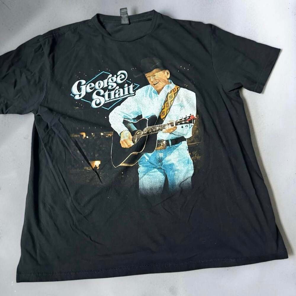 Gildan George Strait Concert Tour Graphic T-Shirt Black